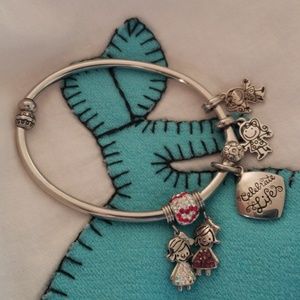 Charm bracelet